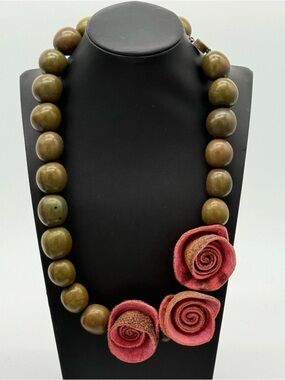 24" Chunky Green Tagua Nut Statement Necklace with 3 Red Orange Peel Roses Boho